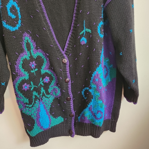 Vintage Maggie Lawerence Black granny cardigan with embrodiery. - Picture 4 of 5